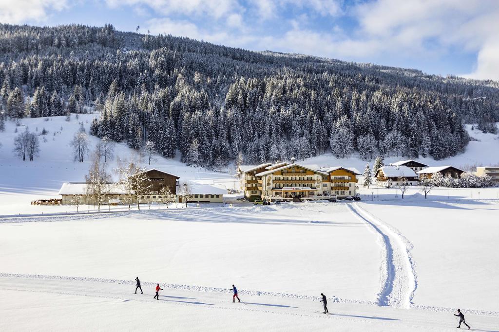 Hotel Taxerhof Радщат Екстериор снимка
